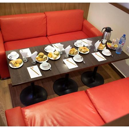 Ibis Lagos Airport Hotell Ikeja Eksteriør bilde