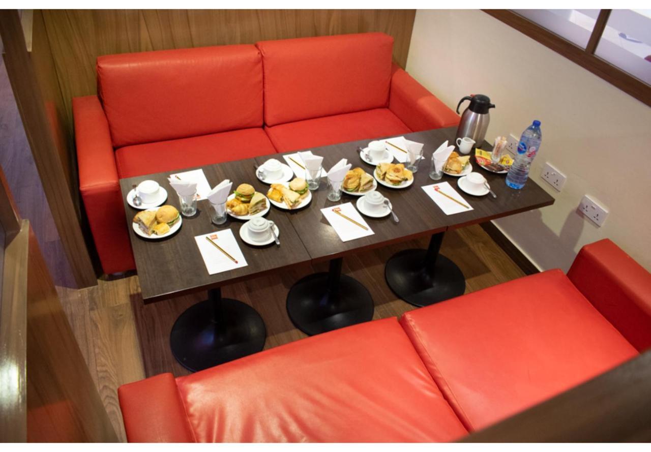 Ibis Lagos Airport Hotell Ikeja Eksteriør bilde