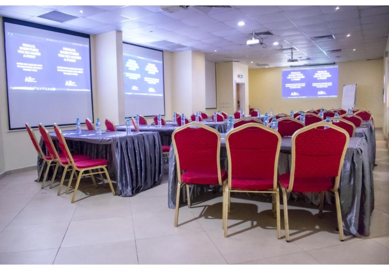 Ibis Lagos Airport Hotell Ikeja Eksteriør bilde