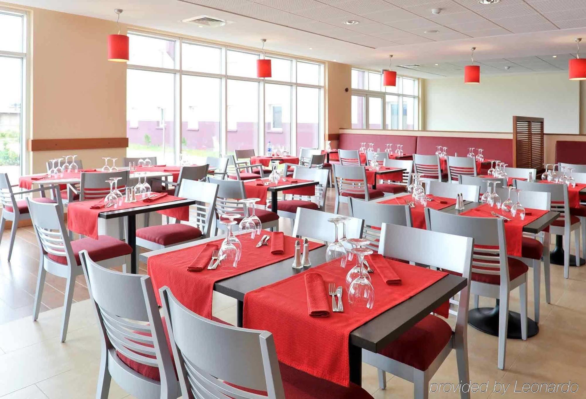 Ibis Lagos Airport Hotell Ikeja Restaurant bilde