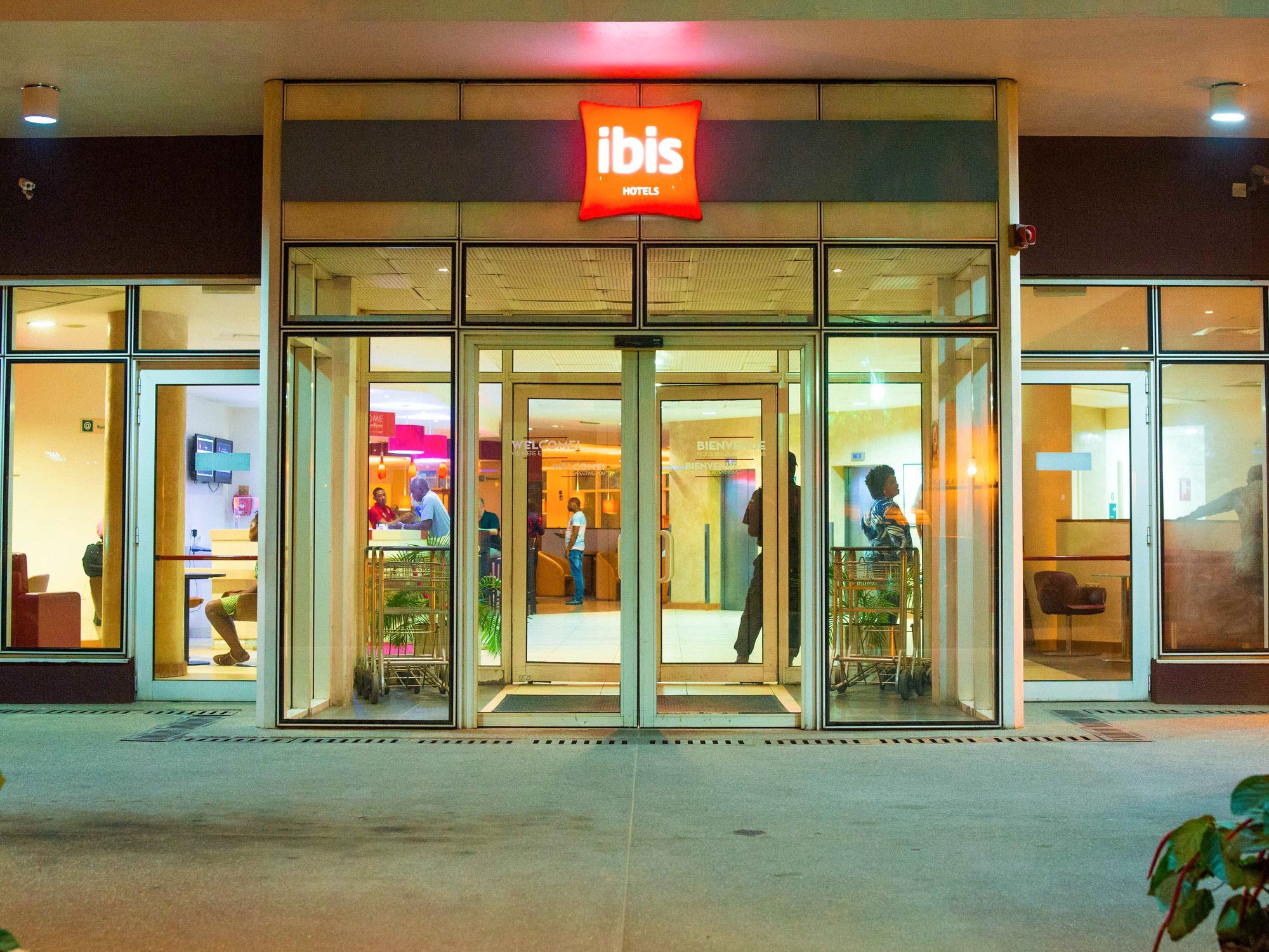 Ibis Lagos Airport Hotell Ikeja Eksteriør bilde